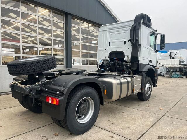 Padrão-SZM Mercedes-Benz Actros 2045 S 4x2 Tractor Head
