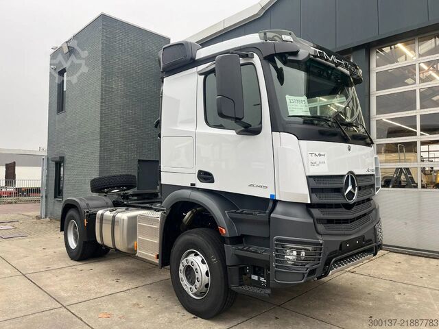 Padrão-SZM Mercedes-Benz Actros 2045 S 4x2 Tractor Head