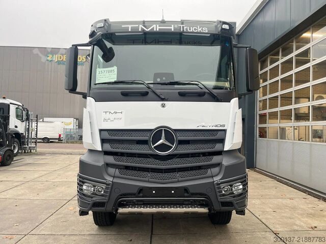 Padrão-SZM Mercedes-Benz Actros 2045 S 4x2 Tractor Head
