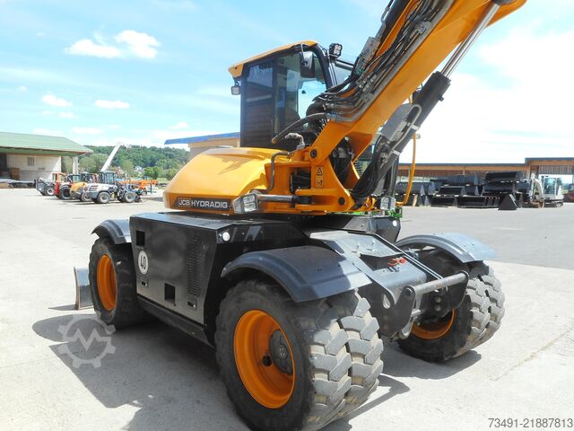 Kolový bagr JCB HYDRADIG 110W Tiltrotator