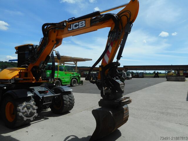 Kolový bagr JCB HYDRADIG 110W Tiltrotator