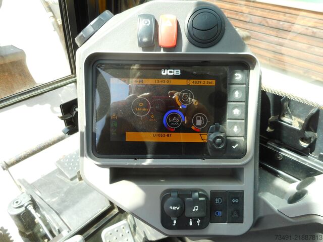 Kolový bagr JCB HYDRADIG 110W Tiltrotator