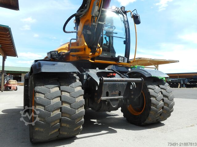 Kolový bagr JCB HYDRADIG 110W Tiltrotator