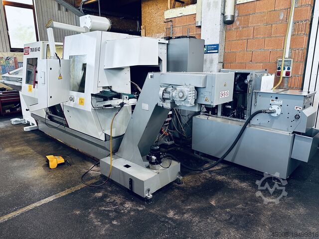 Centro de torneamento e fresagem CNC Traub TNX65