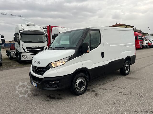 Kastenwagen Iveco DAILY 35S12