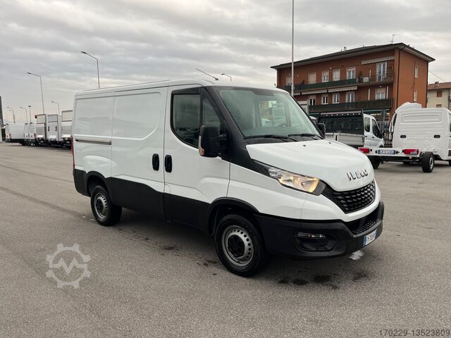 Kastenwagen Iveco DAILY 35S12