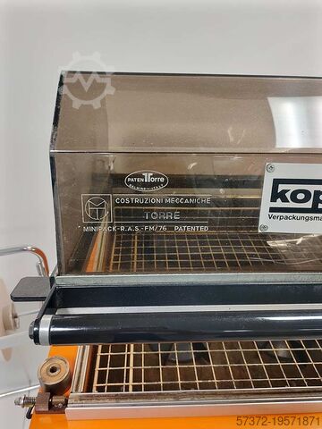 Smršťovací stroj Minipack-Torre FM 76