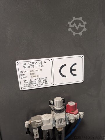 Cutting Machine Blackman and White Versatech