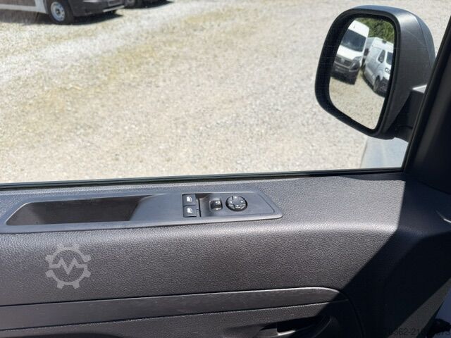 Lång skåpvagn FIAT Scudo L3 Aut. Carplay. Navi. Klima. PDC