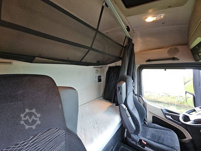 Standaard trekker MERCEDES-BENZ ACTROS 1845 LS