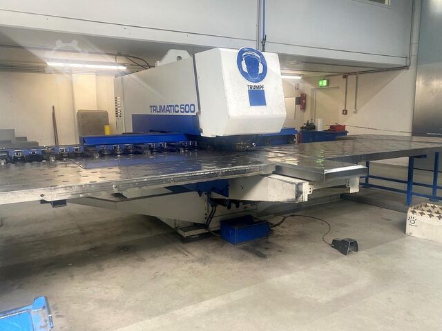 Máquina de puncionar e ciselar Trumpf Trumatic 500