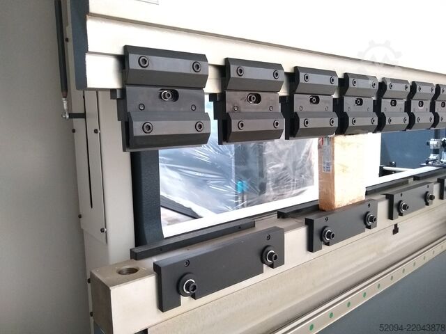 Prensa plegadora HACO ERM 36150