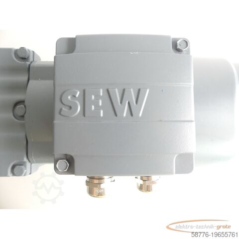 SEW-motor SEW-EURODRIVE R17 DR63S4/BR/TF 0,12kW Bremse V 220-266 Ac SN: 01.7389636401.0002.16