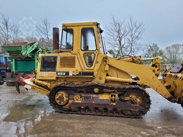 Carregadeira de rastos Caterpillar 953