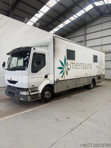 Renault Midlum 220 MEDISCHE VRACHTWAGEN / MEDISCHE KAMION / MEDISCHE TRUCK Renault Midlum 220 MEDISCHE VRACHTWAGEN /CAMION MEDICAL...