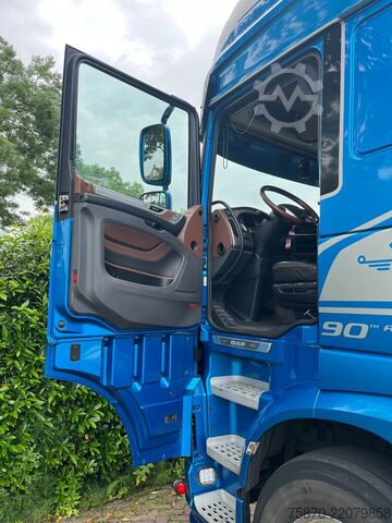 Standard-SZM DAF XF 530 FT 90th anniversary edition