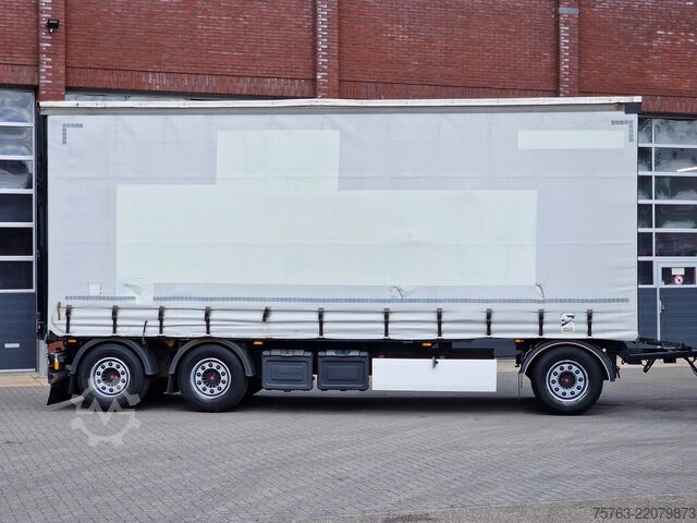 Dekzeil Krone 3 axle trailer - SAF Axle -