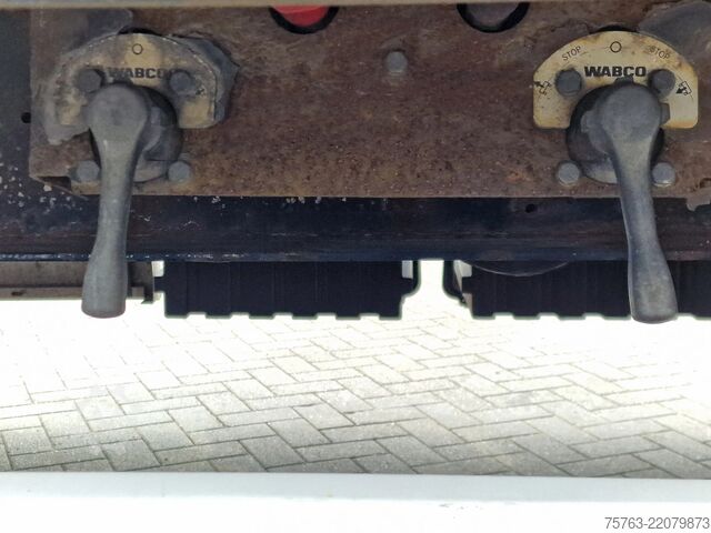 Dekzeil Krone 3 axle trailer - SAF Axle -