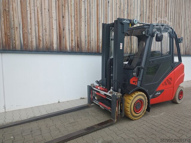 Motostivuitor Linde H 25/600 Diesel Triplex Zinkenversteller