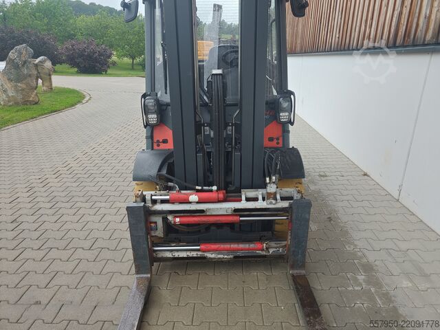 Motostivuitor Linde H 25/600 Diesel Triplex Zinkenversteller