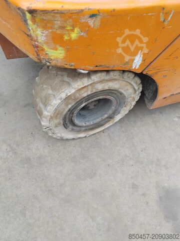 Electric - 4 wheels Still R60-40 Batt 2008y