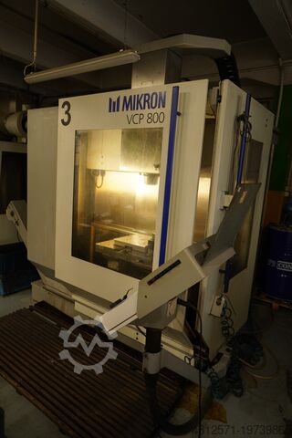 Pionowe centrum obróbcze Mikron VCP 800