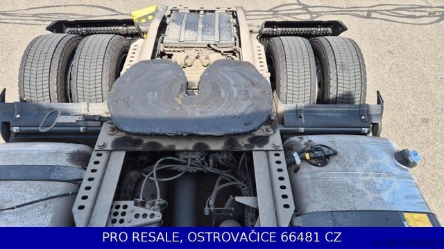 Volymdragbil MERCEDES-BENZ ACTROS 1851 LSNRL MEGA EURO 6 + PARKCLIMA