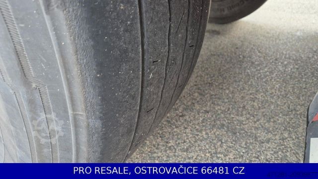 Semi-reboque aberto com lona SCHWARZMÜLLER SPA 3/E STD + LIFTACHSE
