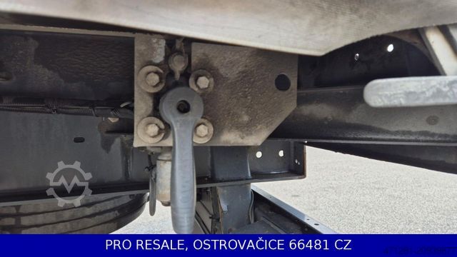 Semi-reboque aberto com lona SCHWARZMÜLLER SPA 3/E STD + LIFTACHSE