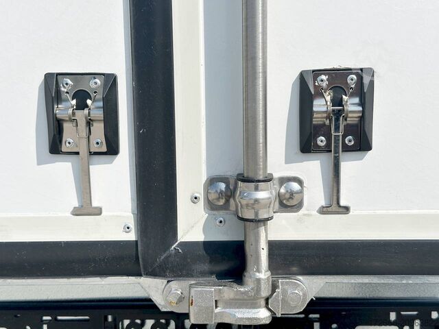 Remorque à caisse Blyss F2730HT SANDWICH 305X150X180CM 2700KG KOFFERANHÄNGER