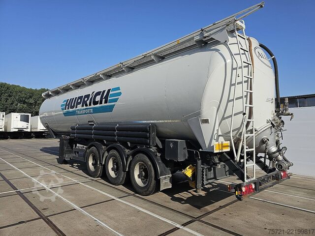 Silo SPITZER SK 2760 CAL Rieselgueter