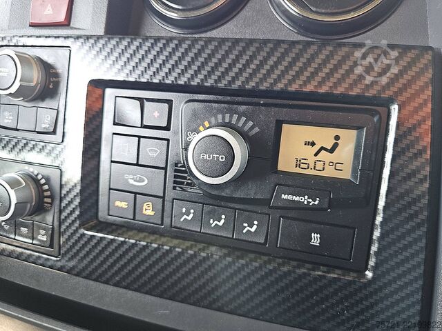 Standardni SZM RENAULT T 520 HIGH