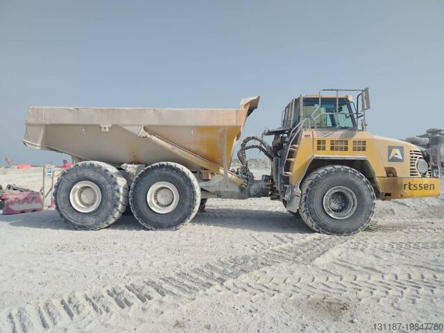 Dumpertruck Komatsu HM400-3R (4 pieces available in Abu Dhabi)