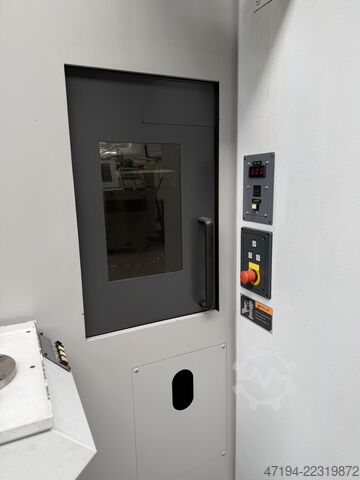 Centro de mecanizado universal Mori Seiki NMV5000 DCG