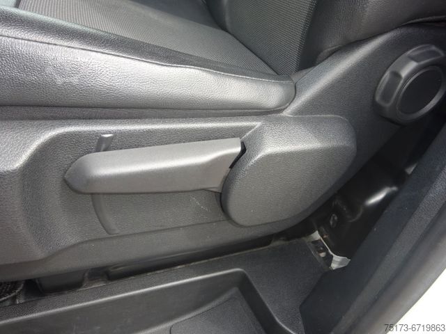 Furgão de painéis TOYOTA Proace 95PS Comoact Comfort Klima