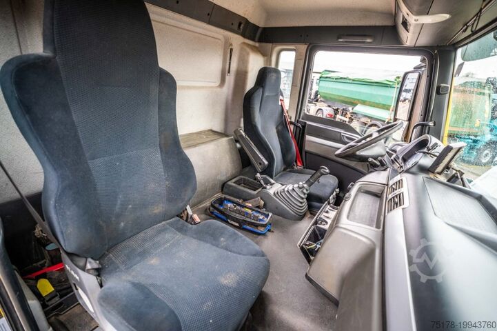 Sklápěč s jeřábem MAN TGS 32.400 BL + Fassi 245A/5x