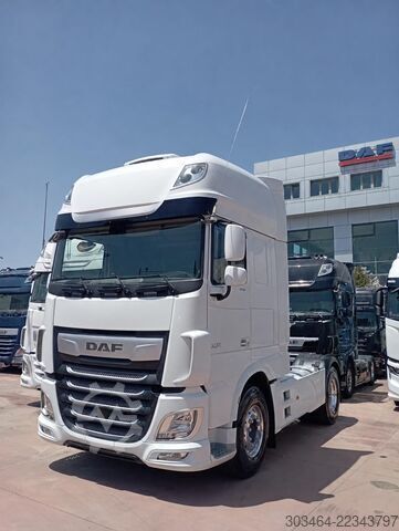 τυπική μονάδα τράκτορα DAF XF 530 con ADR+PRESA DI FORZA+ GARANZIA