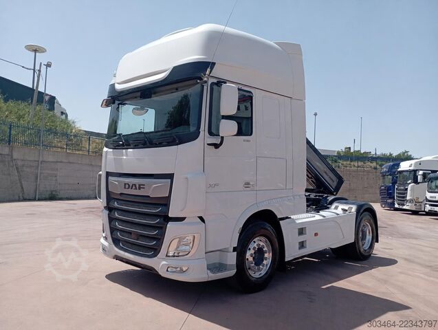 τυπική μονάδα τράκτορα DAF XF 530 con ADR+PRESA DI FORZA+ GARANZIA