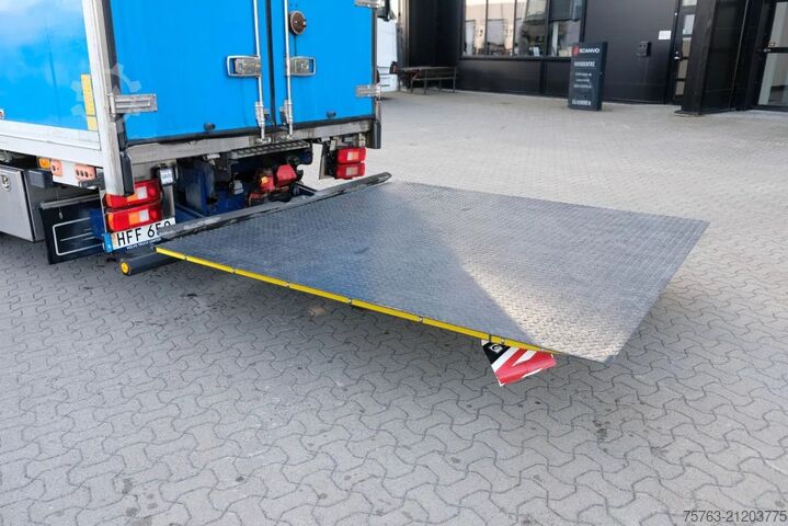 Bavul Volvo FH 13.420 Globetrotter XL 4x2 - Box - Loadlift ...