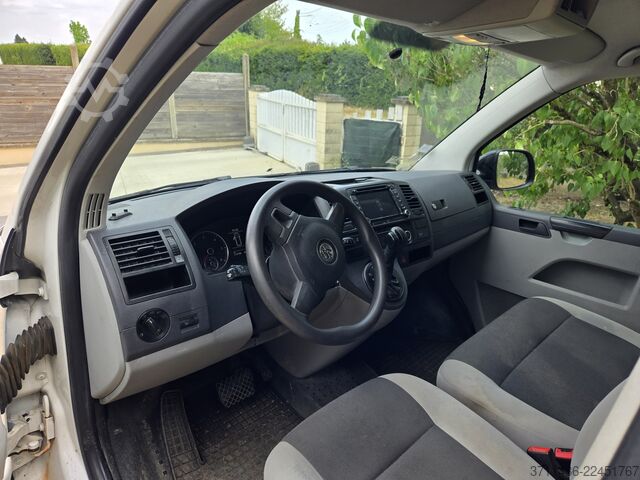 Fourgon tôlé VW Transporter T5 Edition 2.0 BiTDI 180 ch