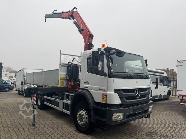 Tipper truck MERCEDES-BENZ Axor 2633 Kipper mit Kran Fassi F135