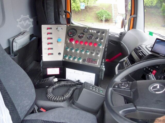 Sweeper Mercedes-Benz Atego 1323 LKO 4x2 / Themis S7BD