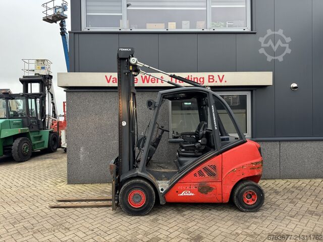 Linde H30D-01 Duplex 445 Sideshift / Fork Positioner VW Diesel 2012 LINDE H30D-01 Duplo 445 Sideshift / Vorkversteller VW Diesel 2012