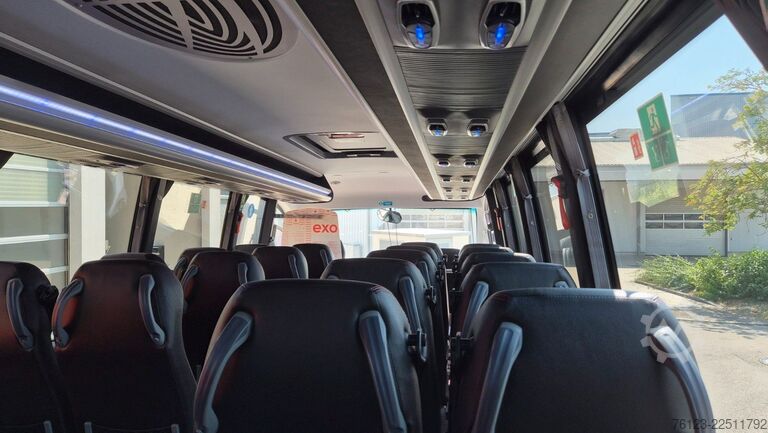 Kleinbus IVECO 2x Daily 70 Lagerfahrzrug Ferqui Sunrise 2,5 m B