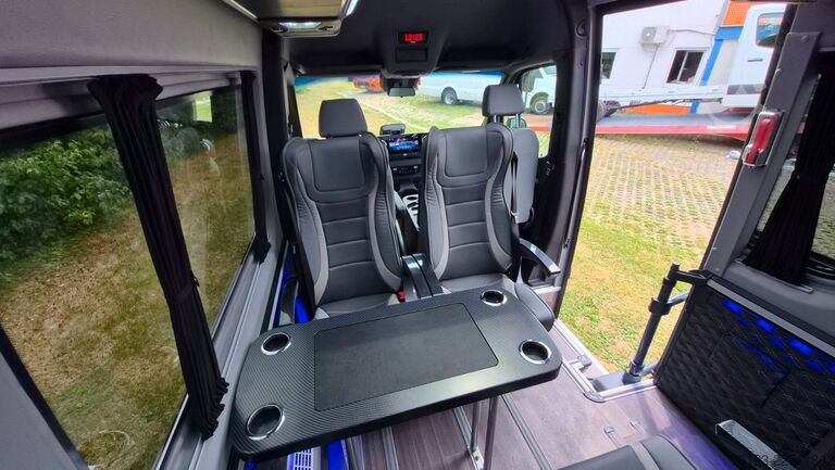 Kleinbus MERCEDES-BENZ 319 StockSprinter VIP Shuttle 9 SS  Panoramadach
