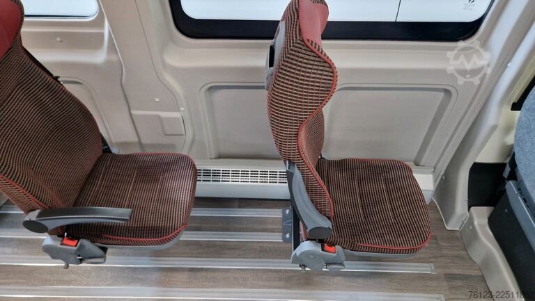 Minibusz Opel Movao Fiat Ducato Systemboden Rolli