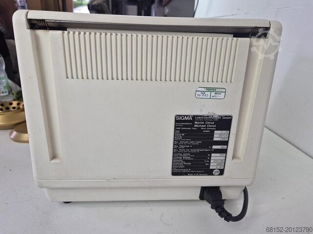 Sigma 2-15 centrifuge + accessoires Sigma 2-15 Centrifuge 2-15