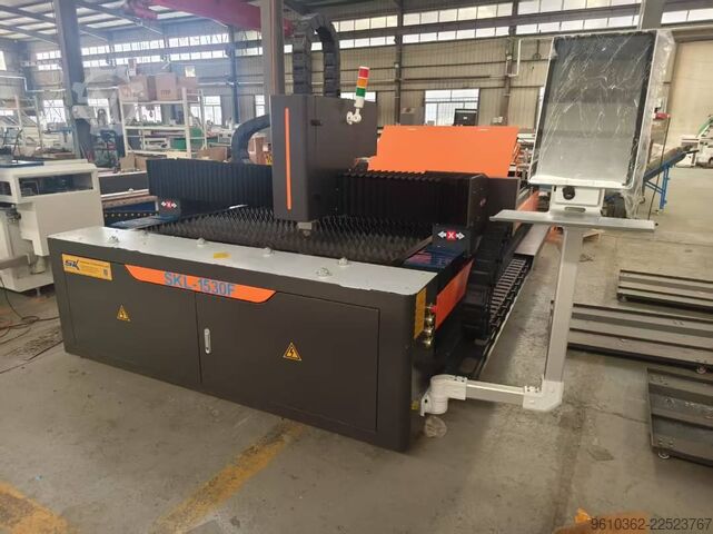 Máquina de corte a laser JINAN SENKE CNC MACHINE SKL-1530F