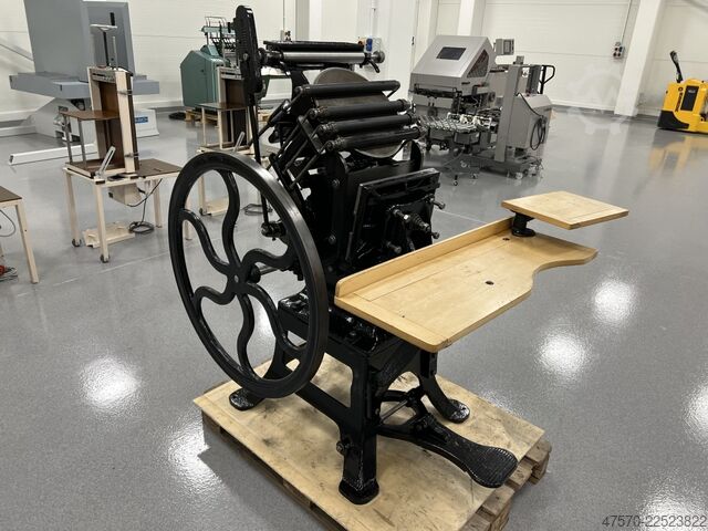 Buchdruckmaschine Letterpress printing press foot operated
