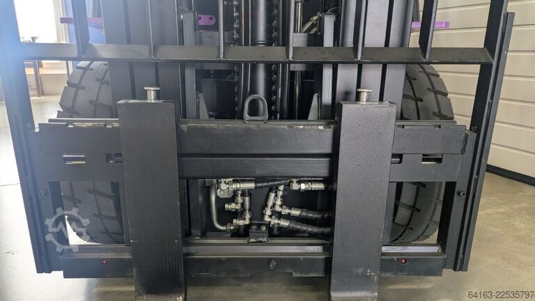 Empilhador eléctrico de 4 rodas AntOn CBH 2.5